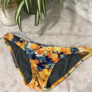 Jolyn Bali bottoms